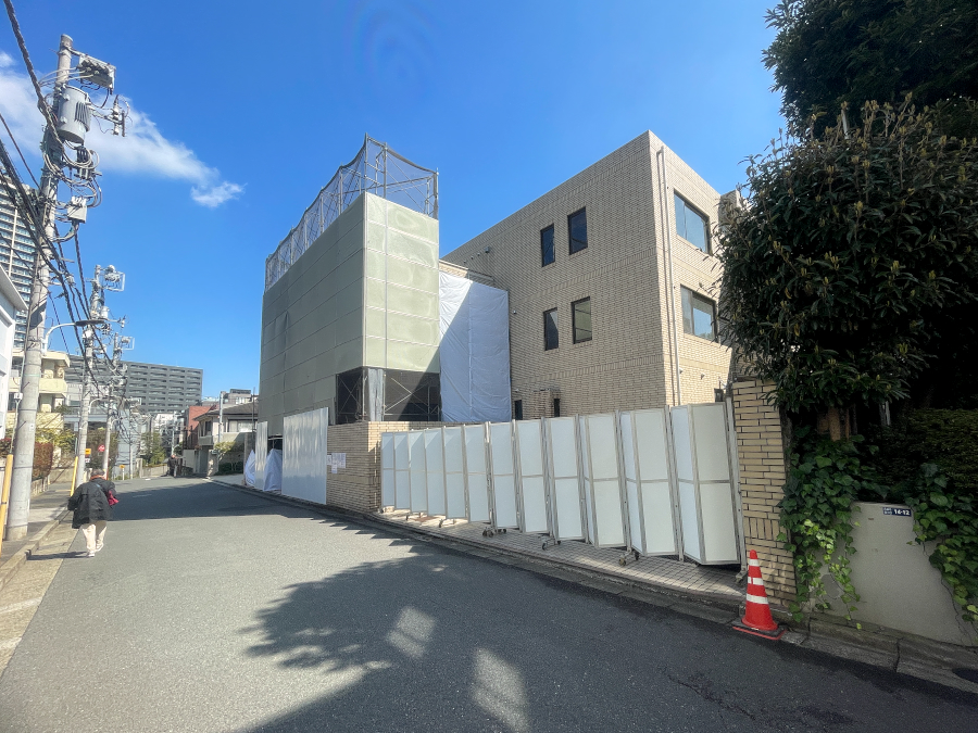 【東京23区】港区西麻布４丁目で解体工事進行中